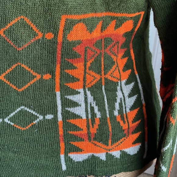 Green Aztec Designed Sweater - Picture 6 of 7